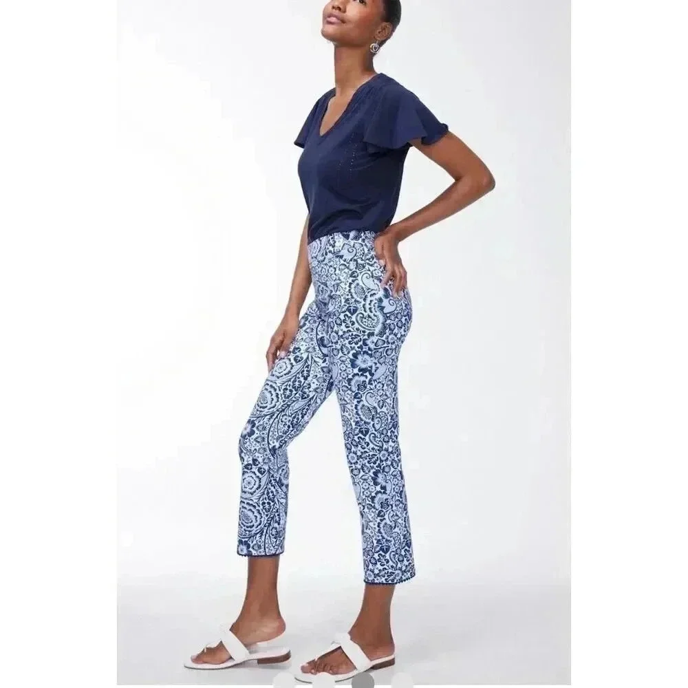 Chico's Women's Petite Paisley‎ Cropped Pants Blue Size 00P(Chicos) or 2P